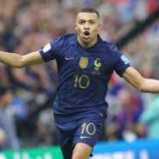 Liverpool va ajouter un as à Mbappé